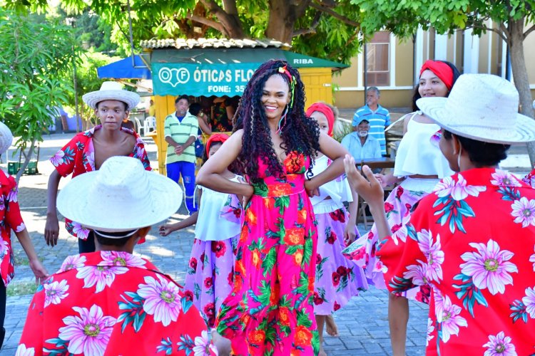 Secretaria de Cultura abre oficialmente as festividades do mês junino em Floriano