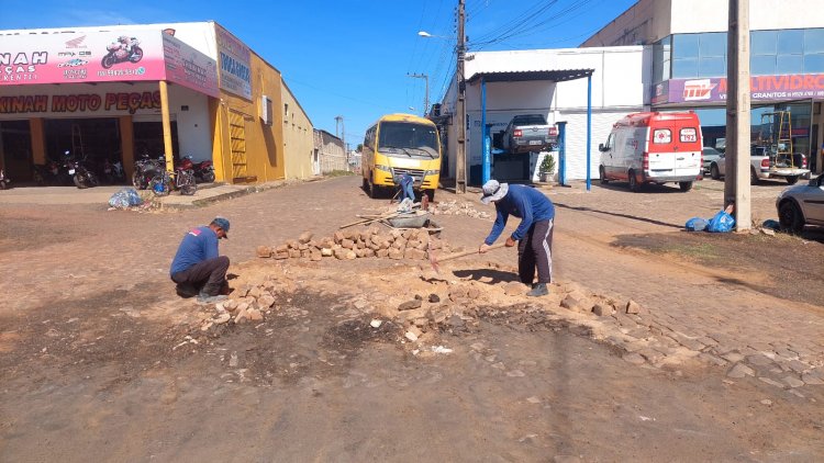 Infraestrurura: Prefeitura de Floriano realiza obras de recuperação em vias do município