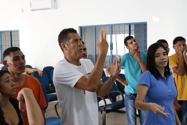 Educação promove I Encontro da Comunidade Surda de Floriano